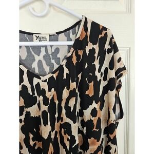 Show Me Your Mumu Leopard Animal Print V-Neck Top Short Sleeve Casual Medium